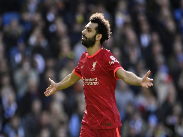 Bóng đá quốc tế chiều 14/3: Salah ở lại Anh khi rời Liverpool